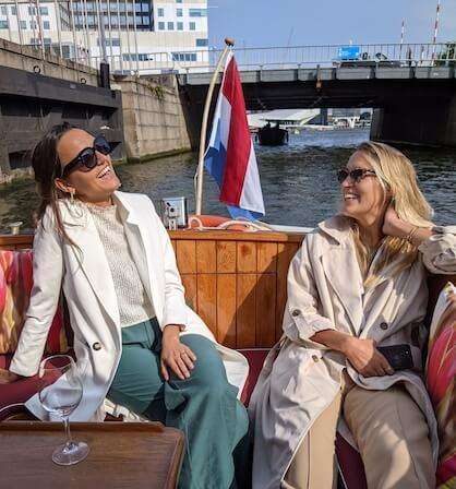 Ladies on the aft deck saloon boat Jonckvrouw